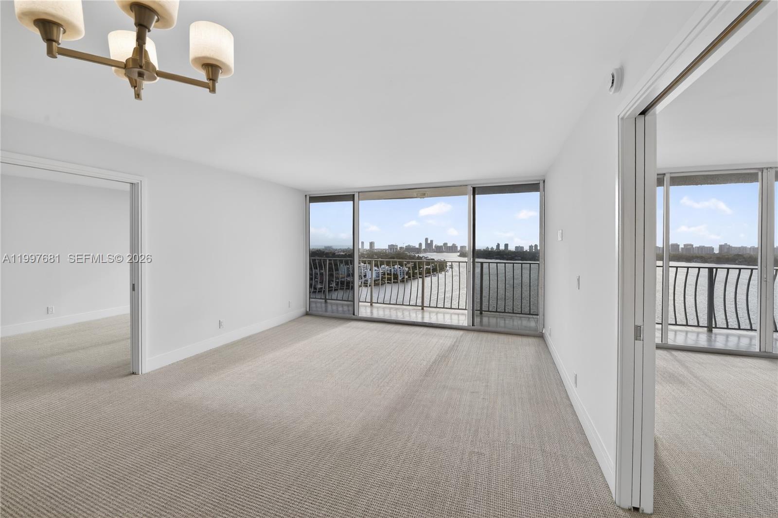 THE GRANDVIEW PALACE COND - Residential