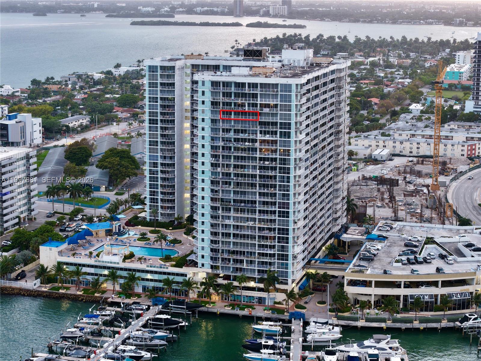 7601 E Treasure Dr 2319