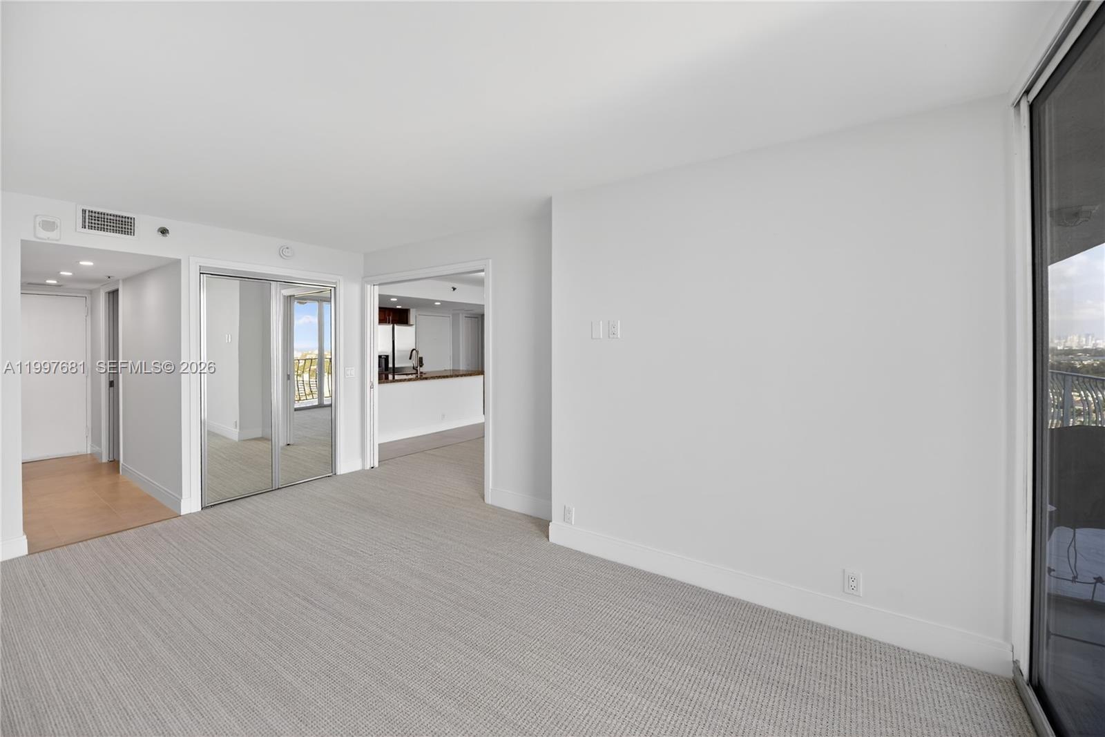 THE GRANDVIEW PALACE COND - Residential