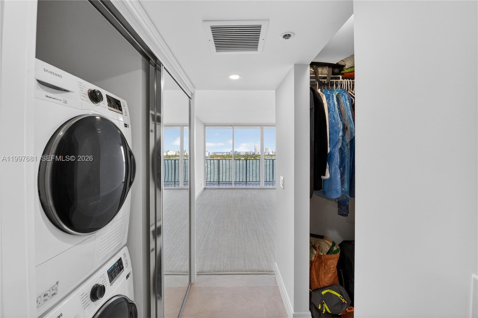 THE GRANDVIEW PALACE COND - Residential