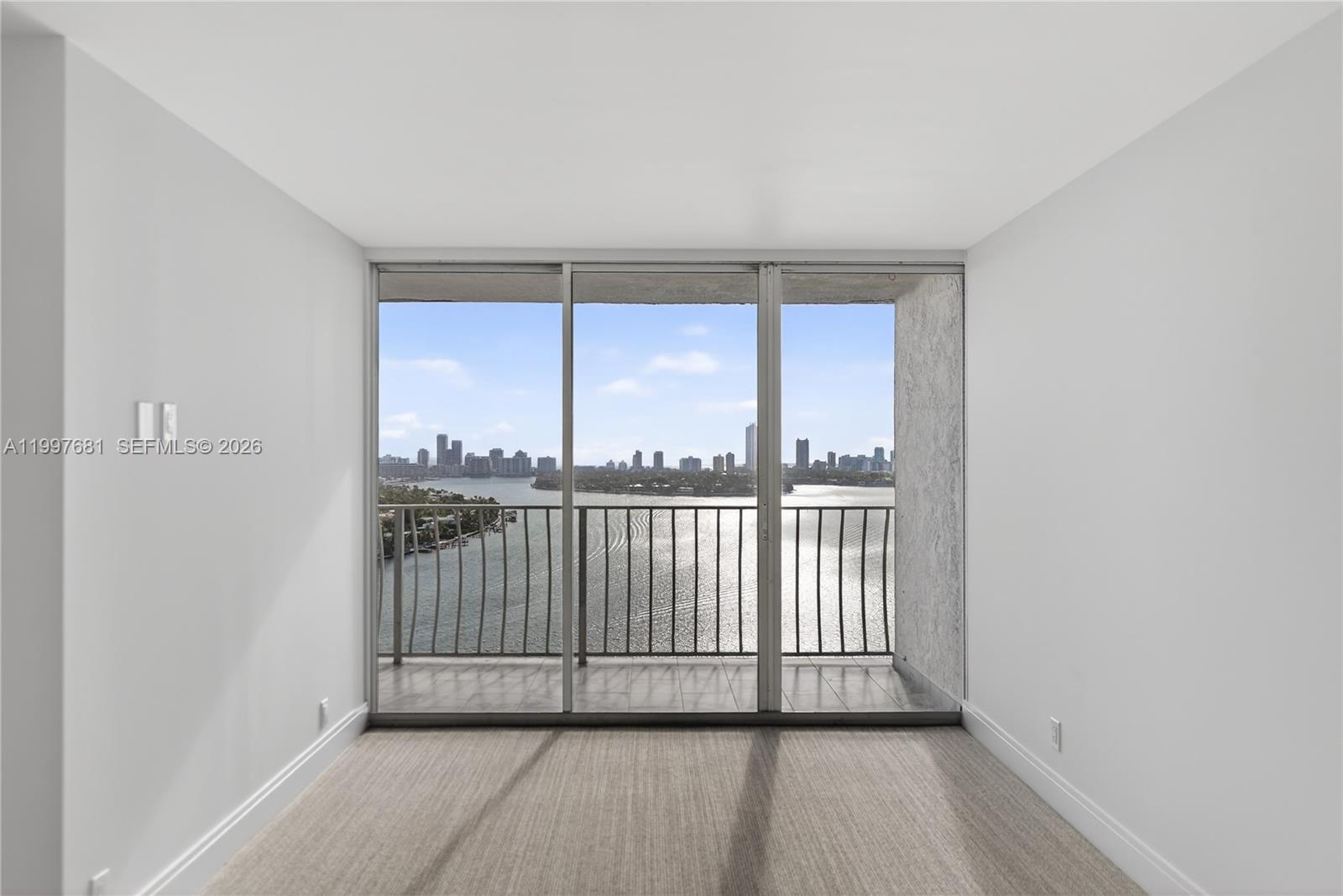 THE GRANDVIEW PALACE COND - Residential