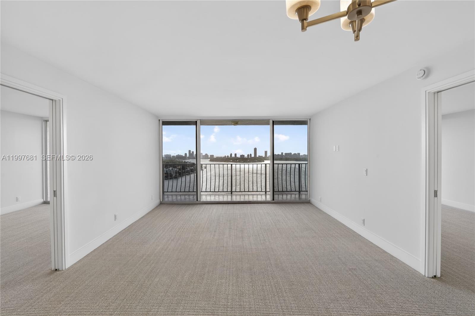 THE GRANDVIEW PALACE COND - Residential