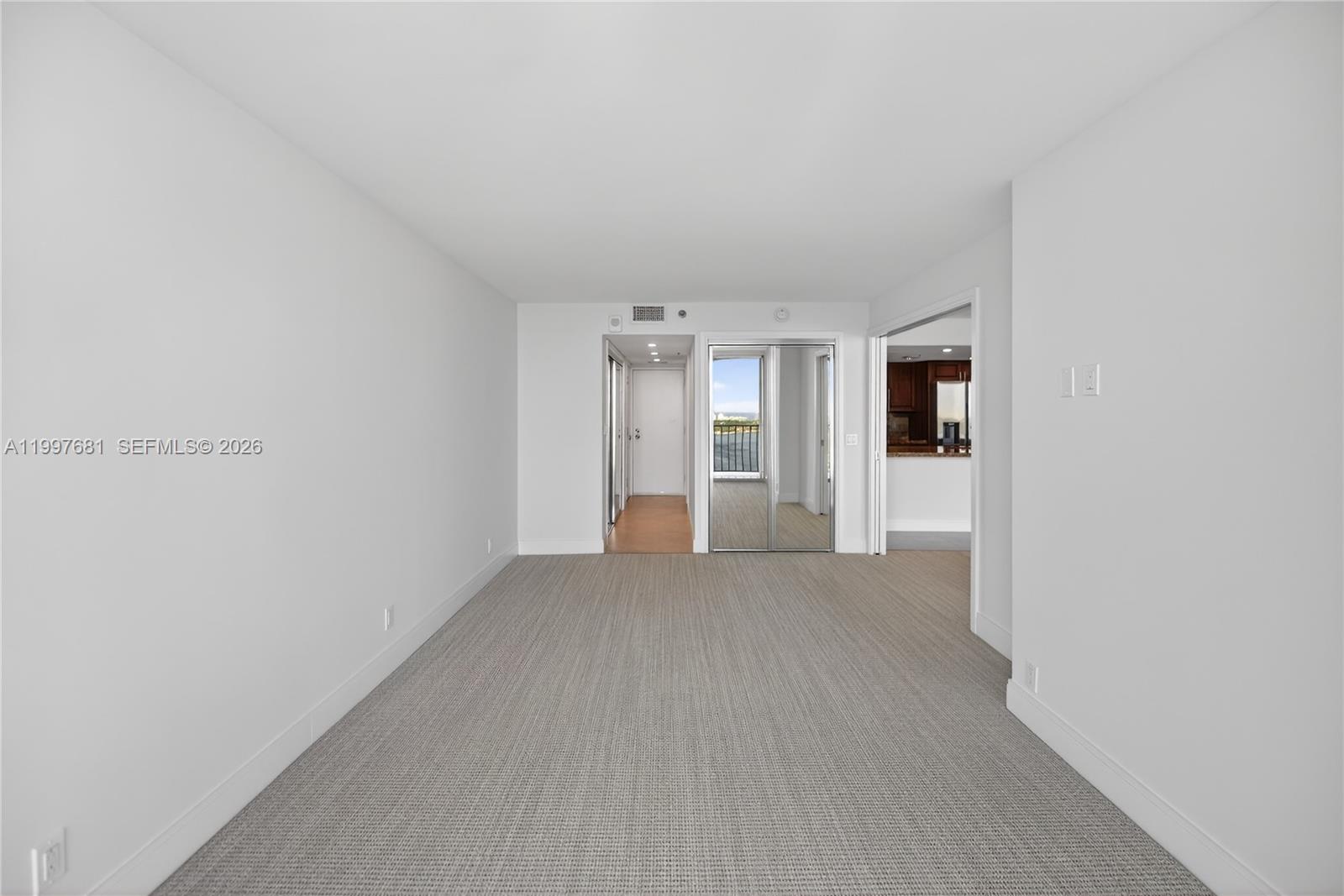 THE GRANDVIEW PALACE COND - Residential