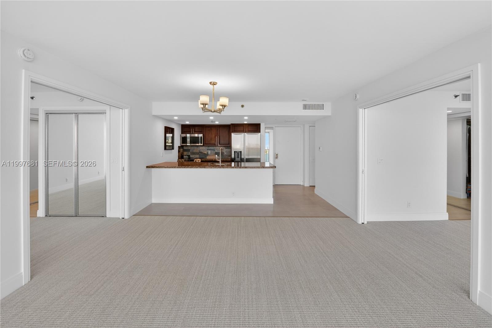 THE GRANDVIEW PALACE COND - Residential