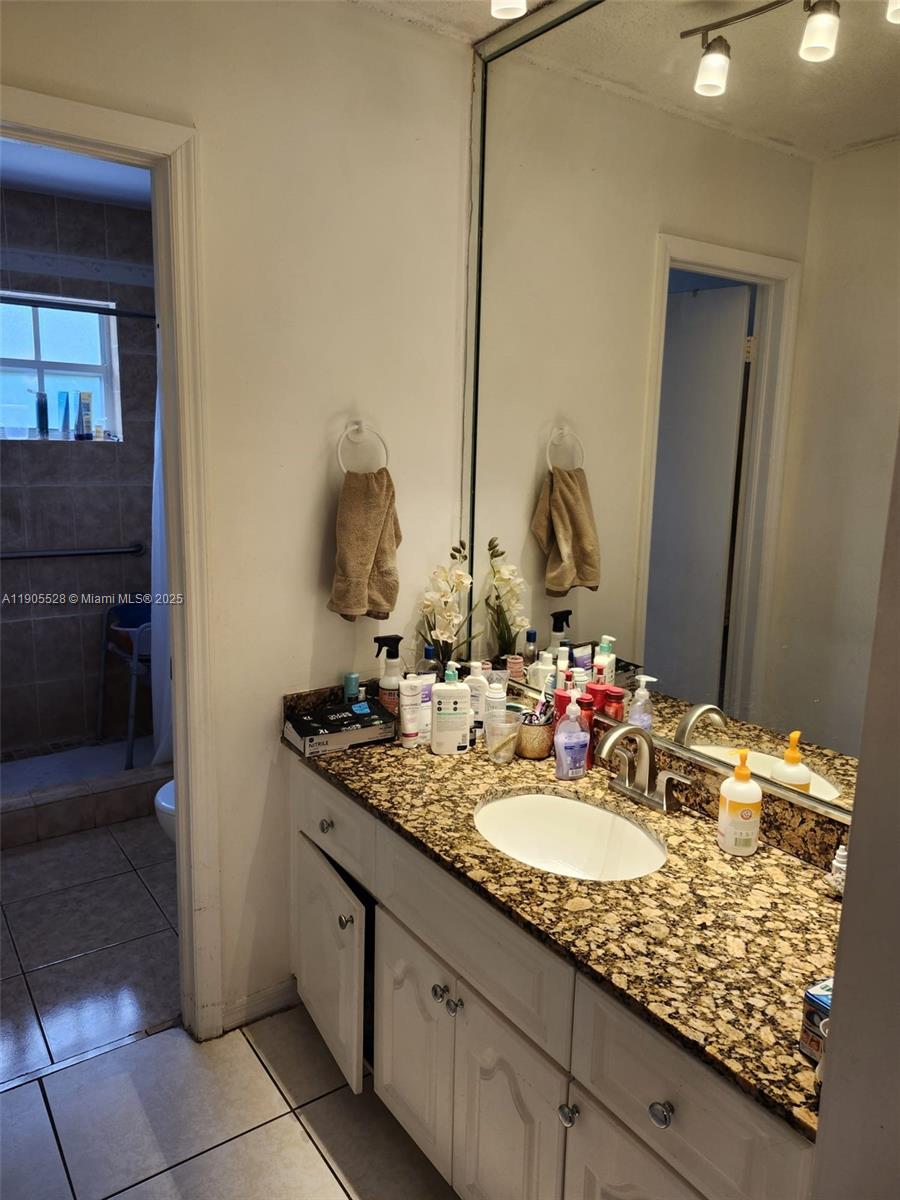 SOUTHWIND POINT - Residential