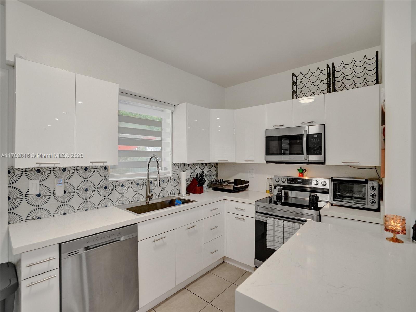 281 NE 112th St