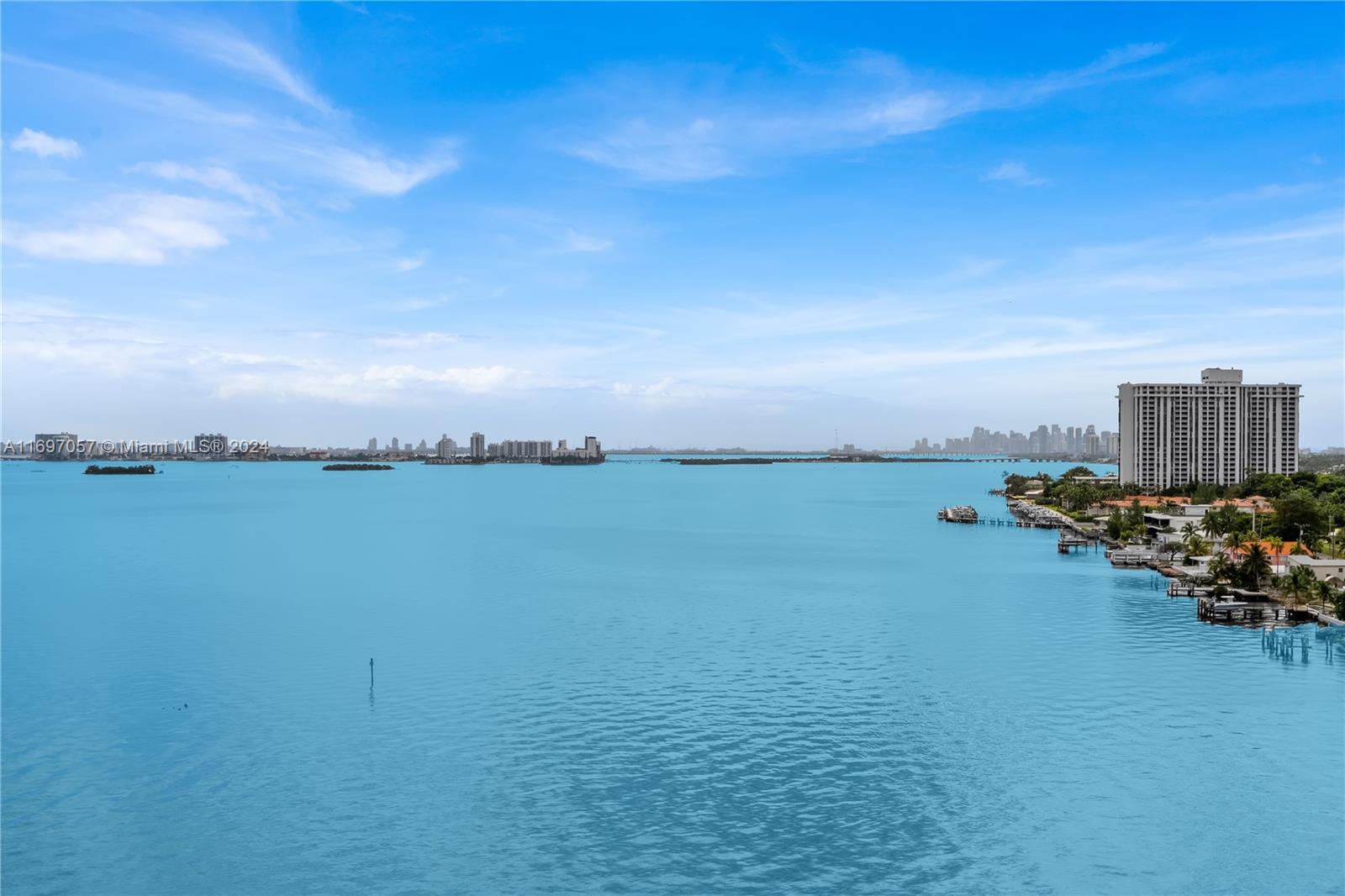 11111 Biscayne Blvd 12F, Miami, FL, 33181/$410,000 2 11111 Biscayne Blvd 12F