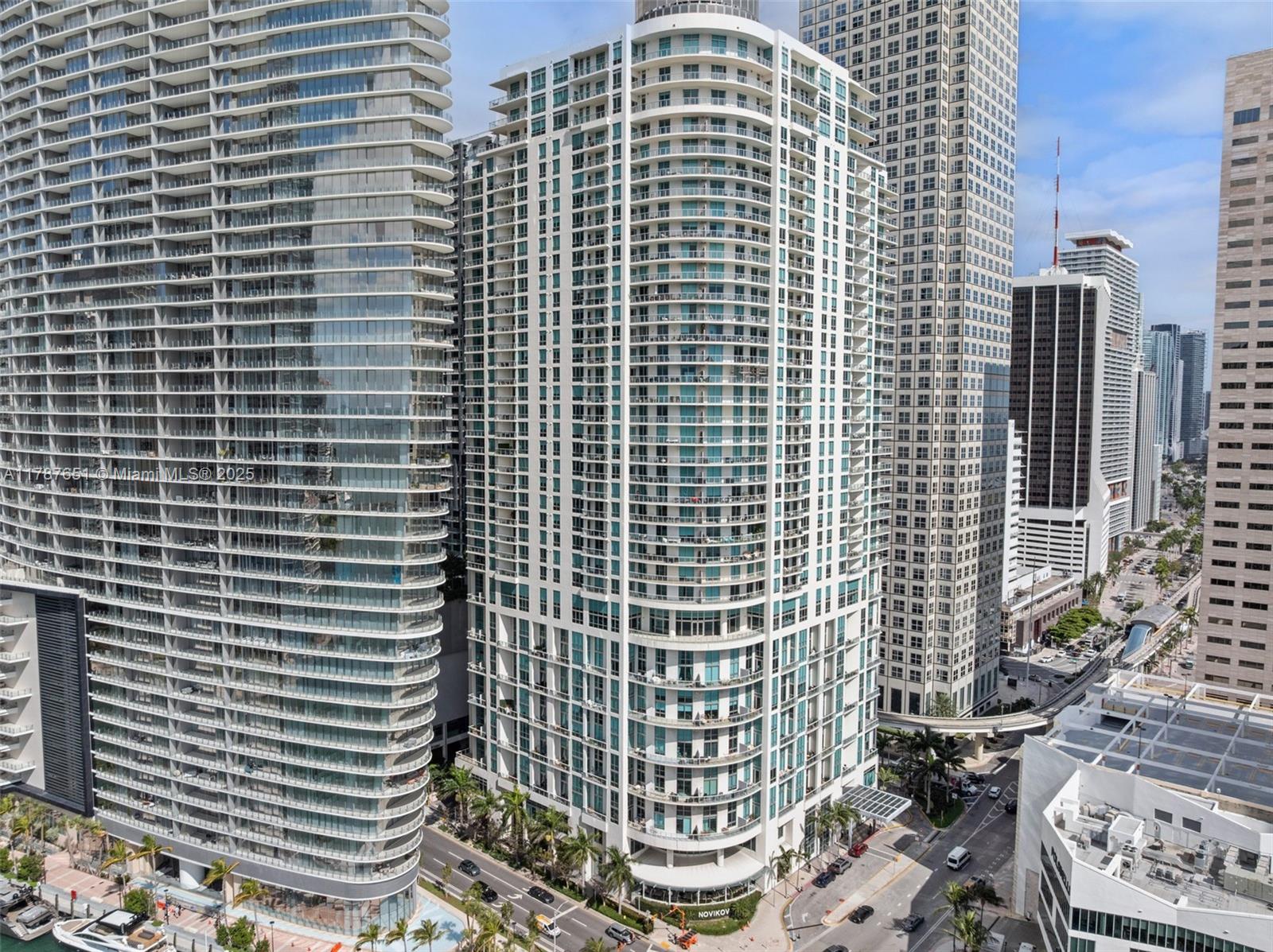Property for Sale at 300 S Biscayne Blvd L-802, Miami, Broward County, Florida - Bedrooms: 2 
Bathrooms: 3  - $765,000