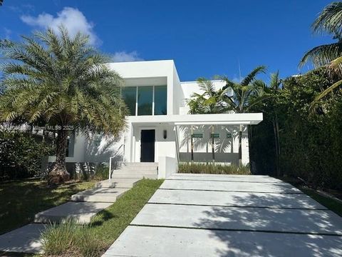 1325 Bay Dr Miami Beach FL 33141