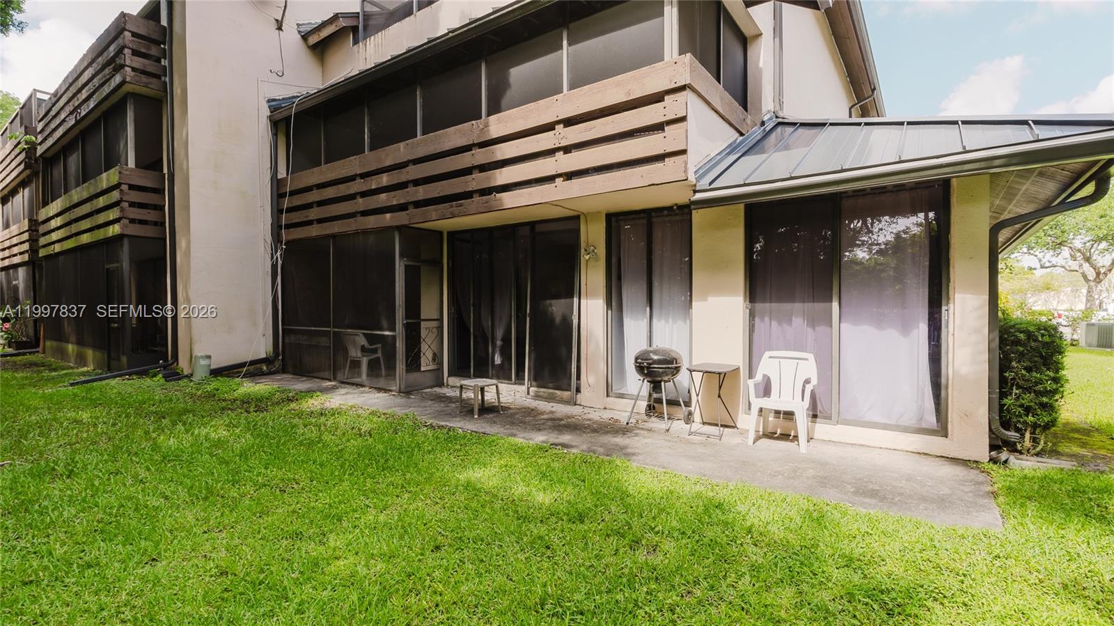 FOUNTAINS OF JACARANDA CO - Residential