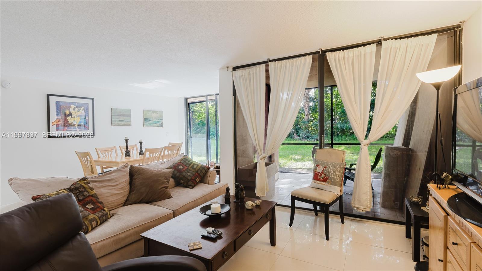 FOUNTAINS OF JACARANDA CO - Residential