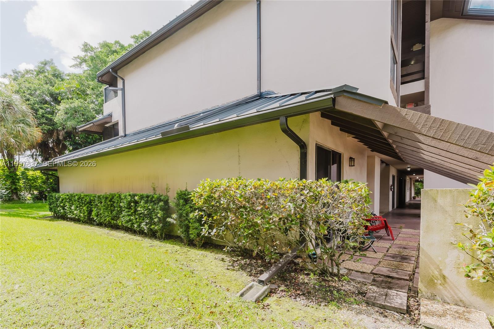 FOUNTAINS OF JACARANDA CO - Residential