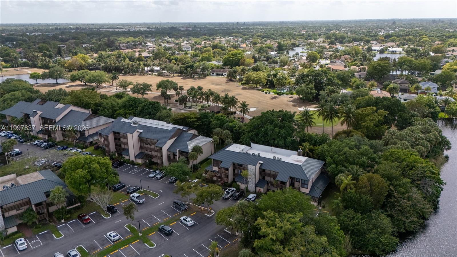 FOUNTAINS OF JACARANDA CO - Residential