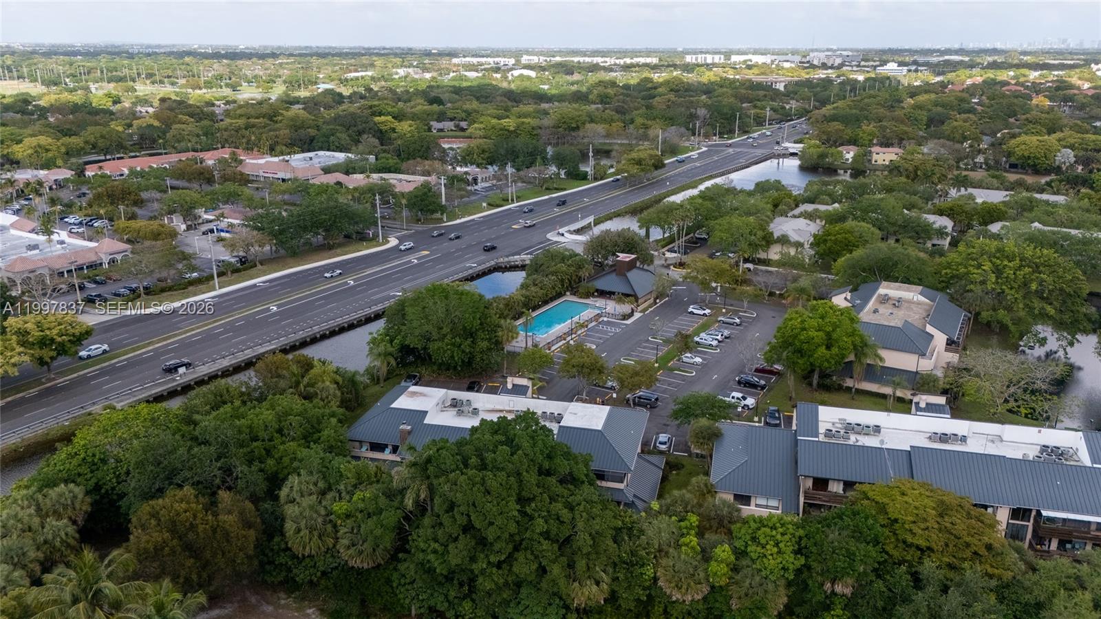 FOUNTAINS OF JACARANDA CO - Residential