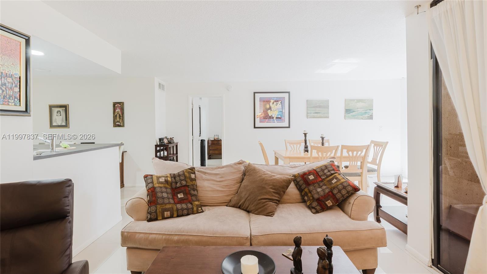 FOUNTAINS OF JACARANDA CO - Residential