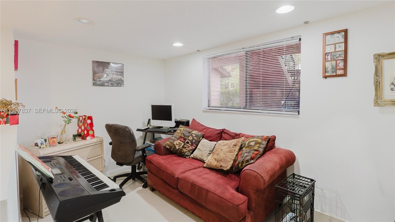 FOUNTAINS OF JACARANDA CO - Residential