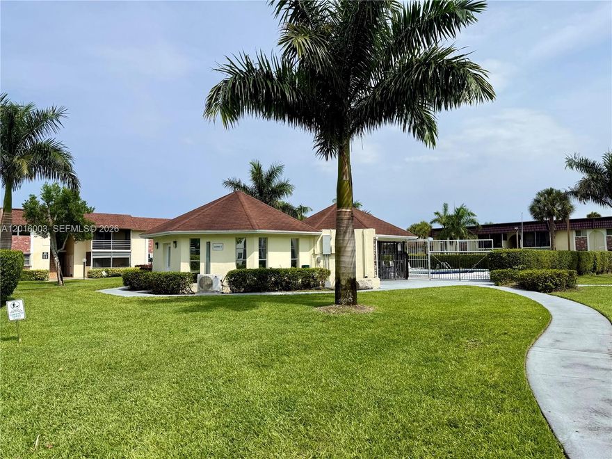 Second-floor apartment for sale in a desirable 55+ community! This unit offers great potential and is ready for your personal updates and finishing touches. Enjoy peaceful garden and pool views from your living space, creating a relaxing atmosphere year-round.
The community allows rentals for a minimum of 4 months per year, making it ideal for seasonal residents or part-time investors. Additional features include extra storage space and convenient washer/dryer facilities located on the first floor of the building.
Perfectly situated close to restaurants, supermarkets, shopping centers, and major highways, this location provides easy access to everything you need while still offering a quiet, community-oriented lifestyle. Great opportunity to customize and make it your own in a well-maintained active adult community!