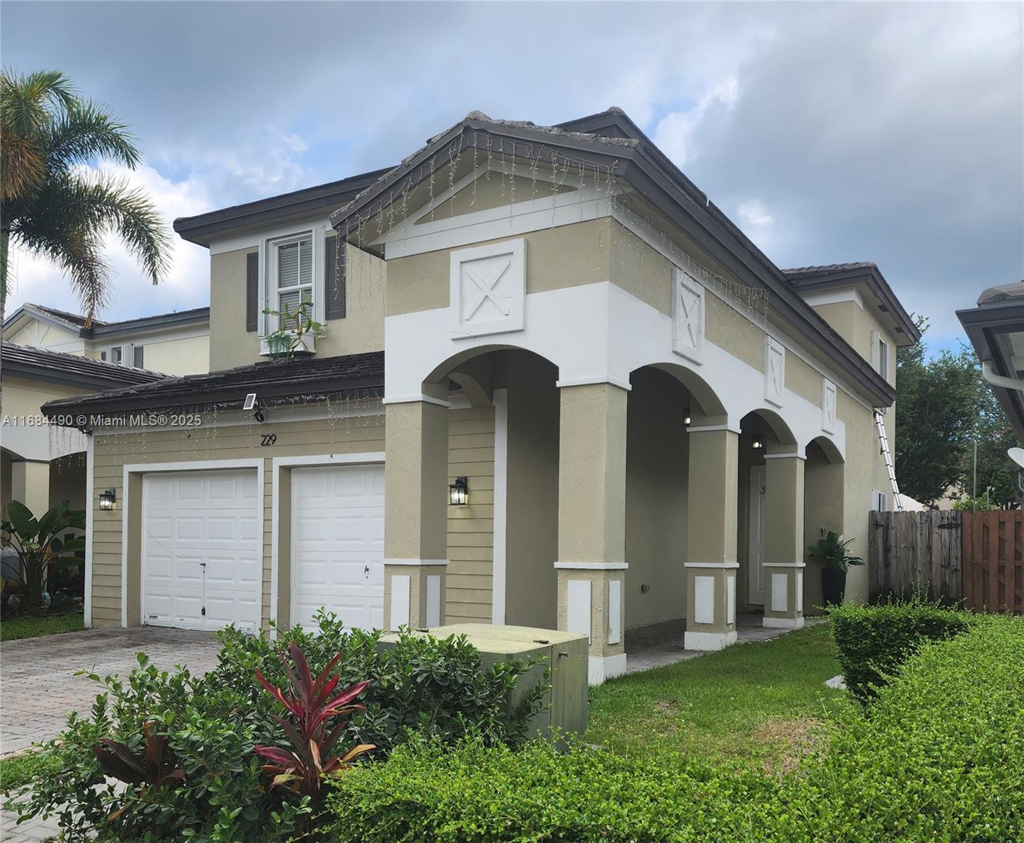 Rental Property at 229 Ne 36th Ter, Homestead, Miami-Dade County, Florida - Bedrooms: 4 
Bathrooms: 2  - $3,600 MO.