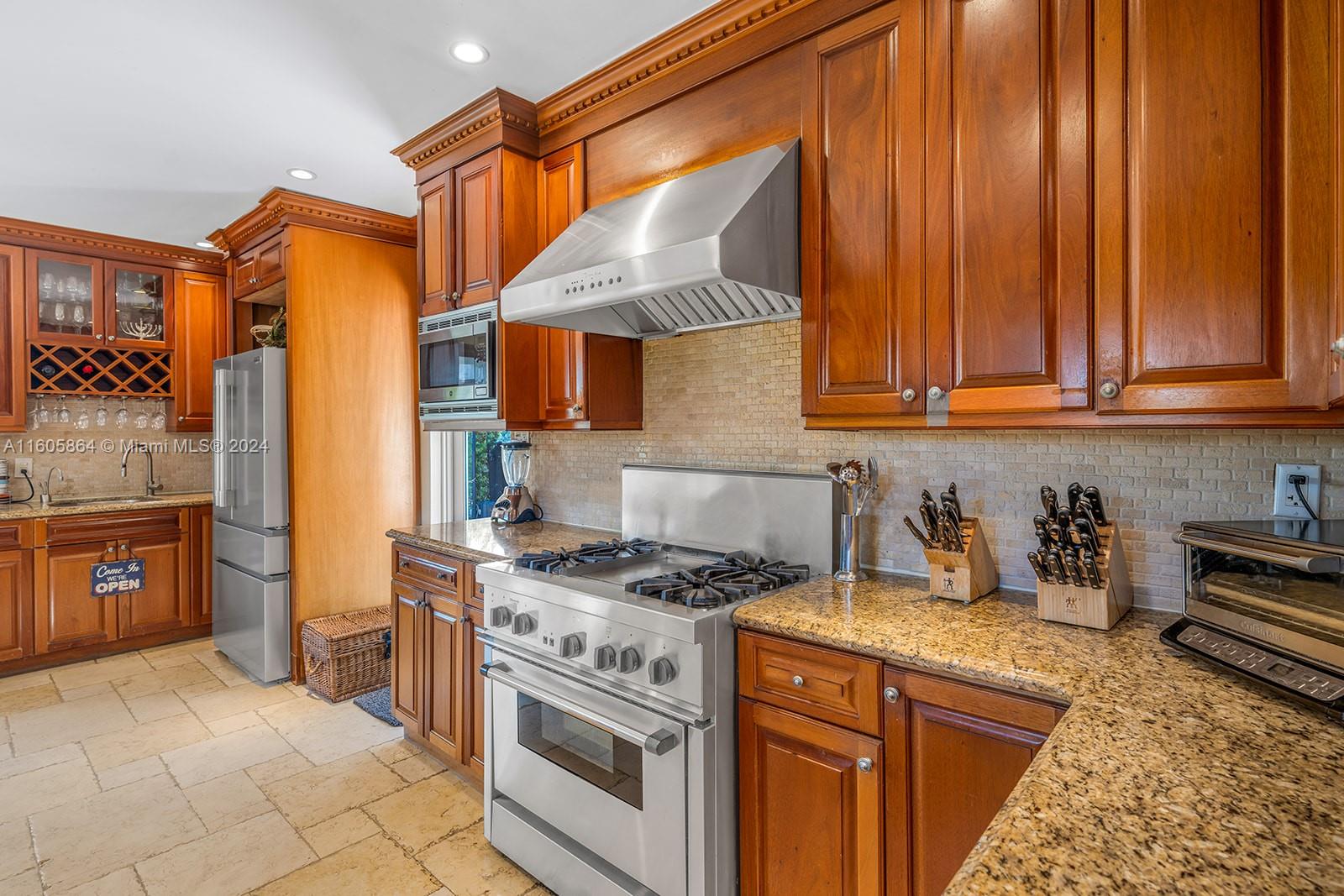 MID GOLF SUB 1ST ADDN - Residential