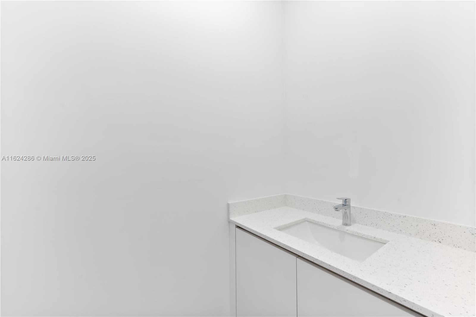 PALM AVE HEIGHTS - Residential