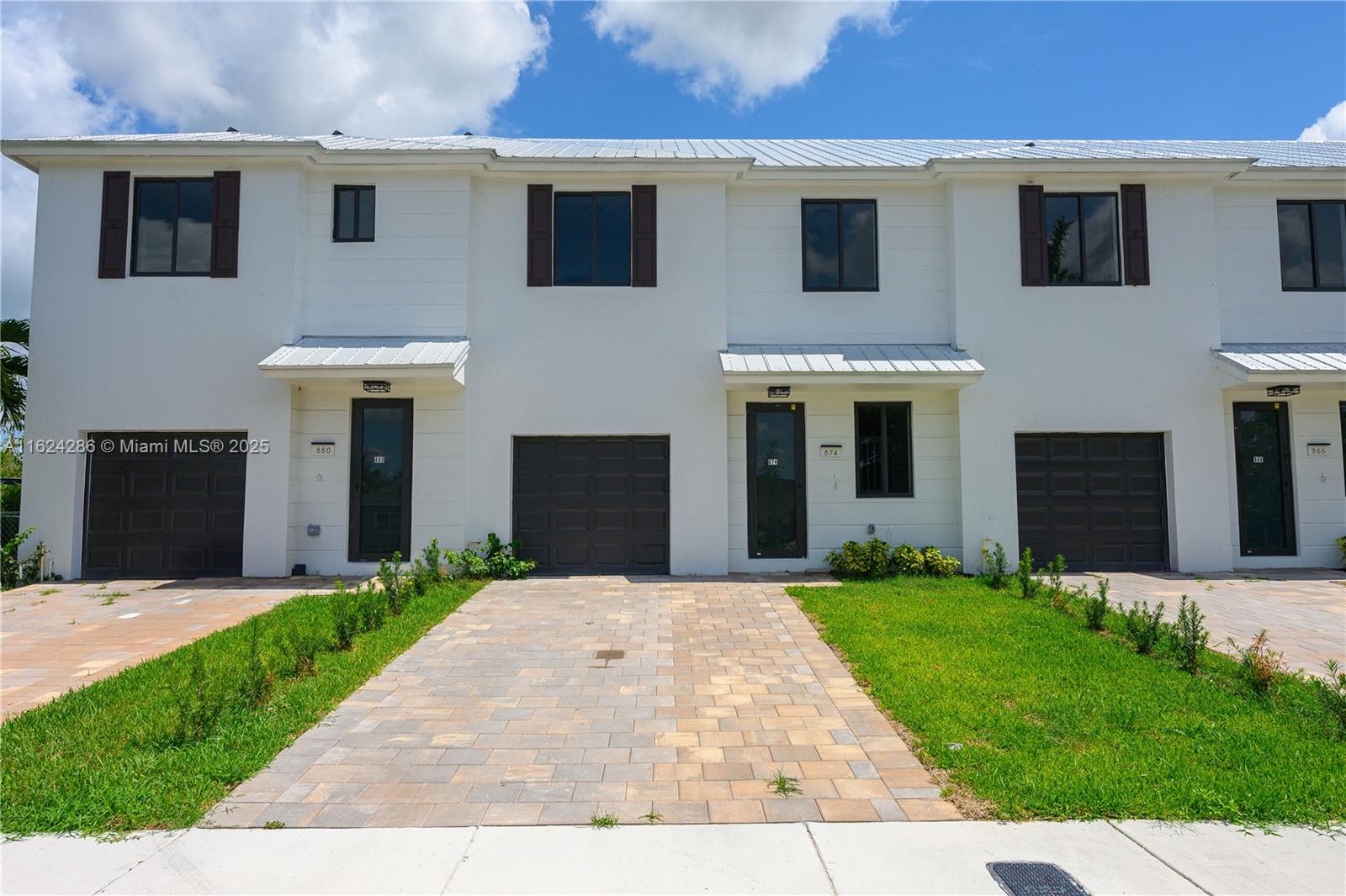 PALM AVE HEIGHTS - Residential