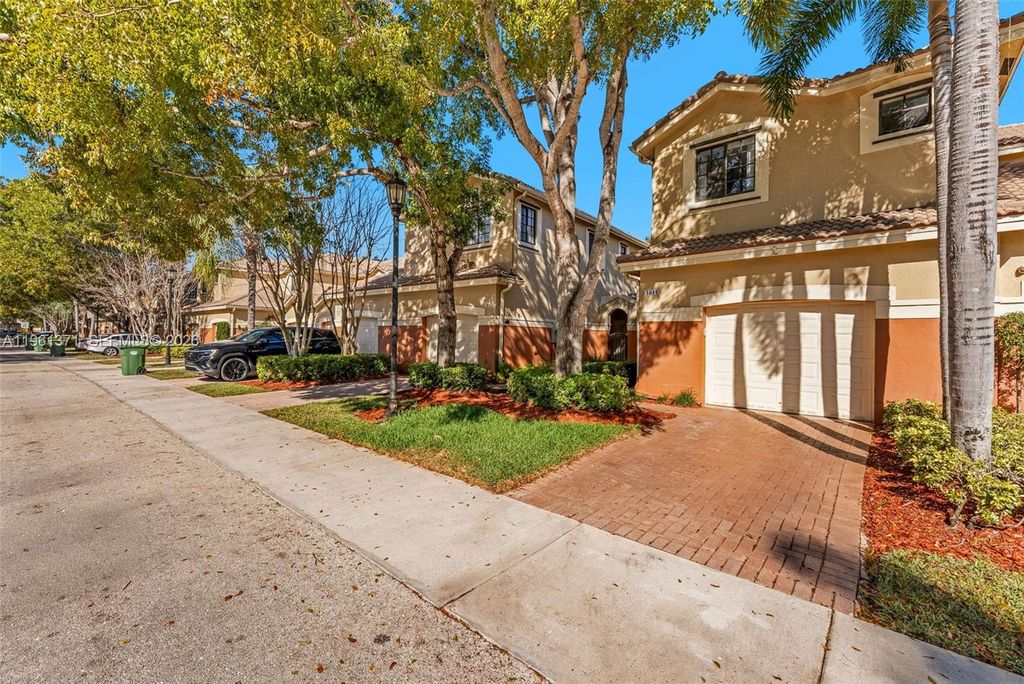 Photo of 3815 Tree Top Dr, Weston, FL 33332 (MLS # A11961371)