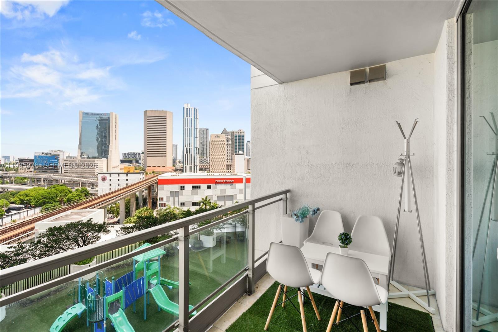 IVY CONDO - Residential Lease