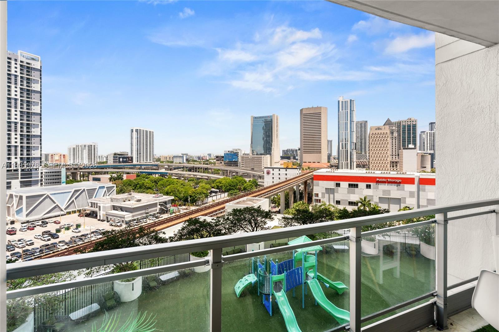 IVY CONDO - Residential Lease