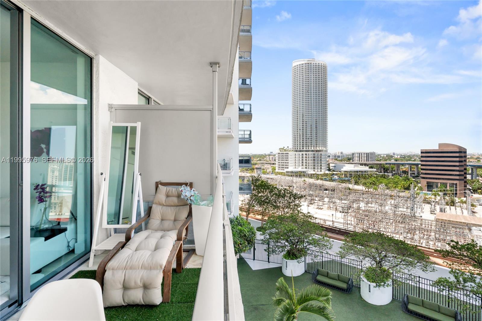 IVY CONDO - Residential Lease