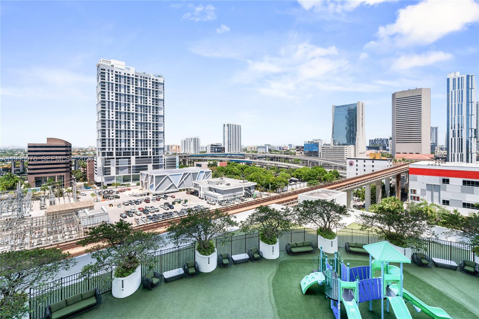 IVY CONDO - Residential Lease