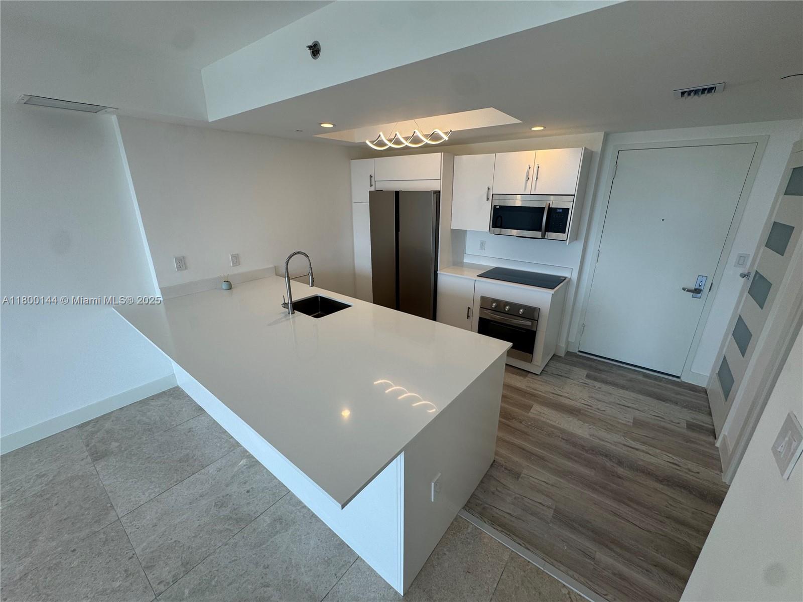 50 Biscayne Blvd 504