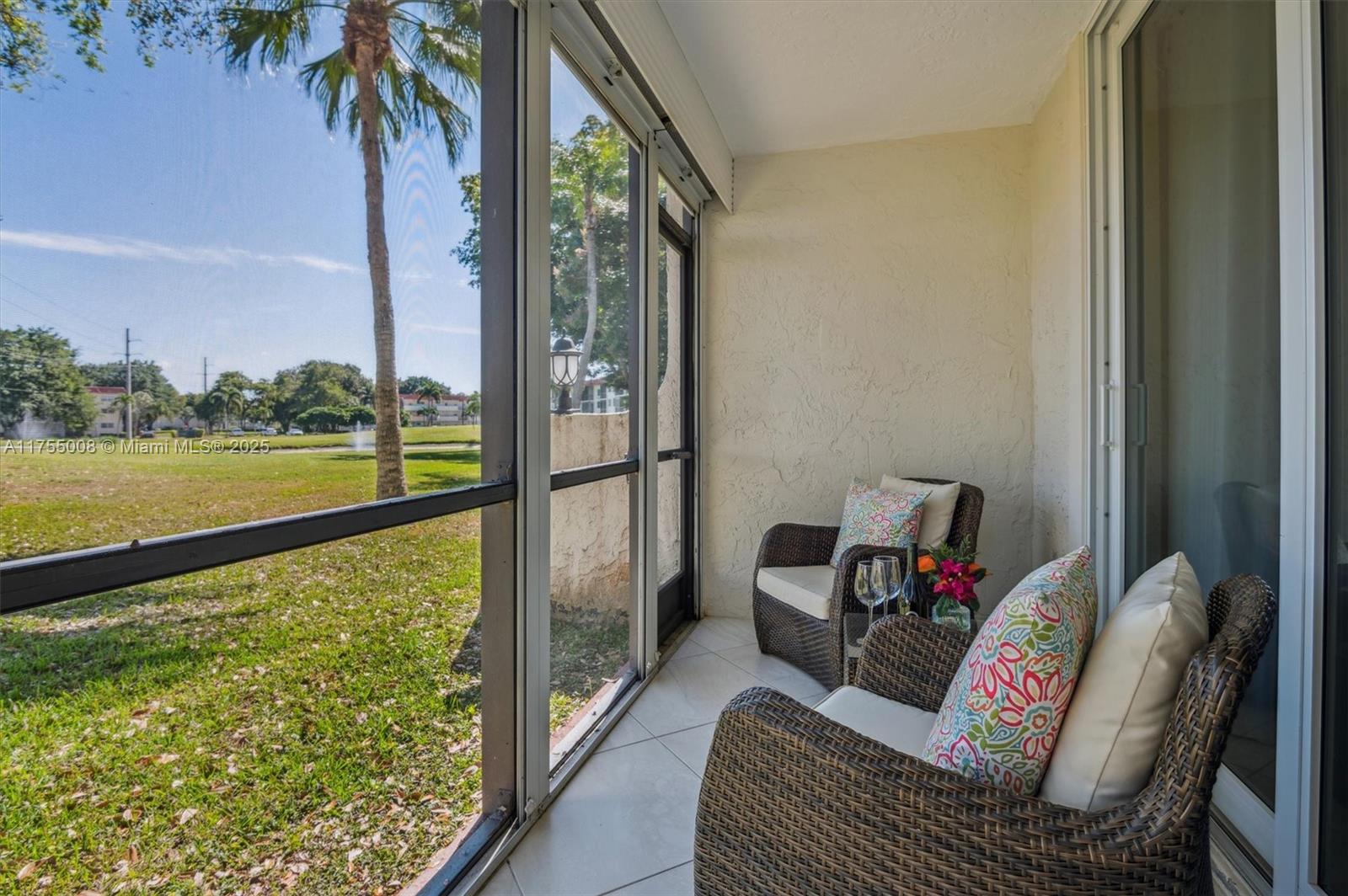 HOLLYBROOK GOLF AND TENNIS - Residential