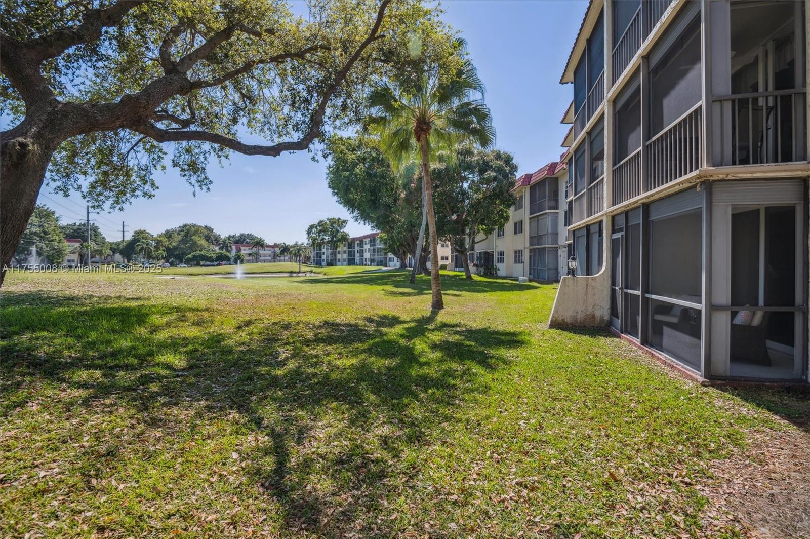 HOLLYBROOK GOLF AND TENNIS - Residential