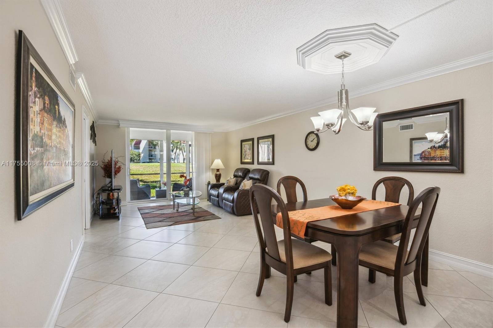 HOLLYBROOK GOLF AND TENNIS - Residential
