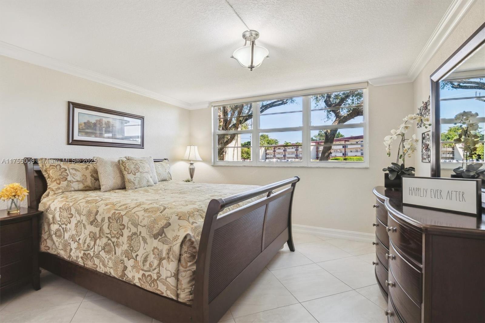 HOLLYBROOK GOLF AND TENNIS - Residential