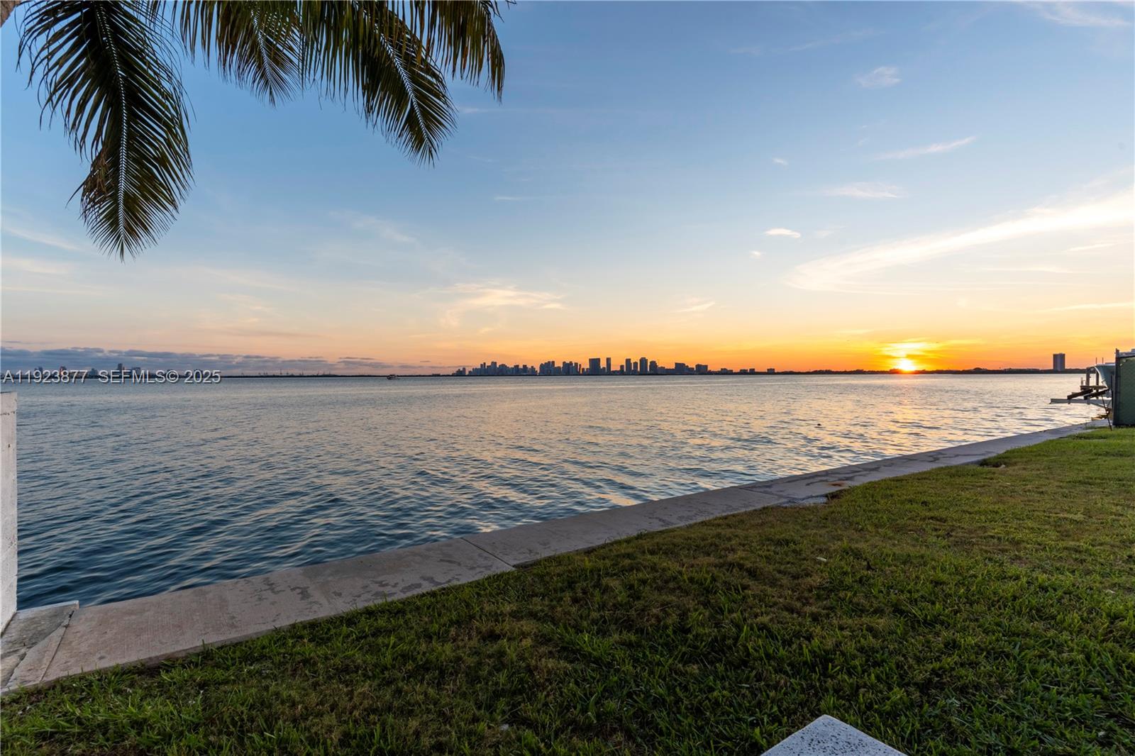 TREASURE ISLAND - Land