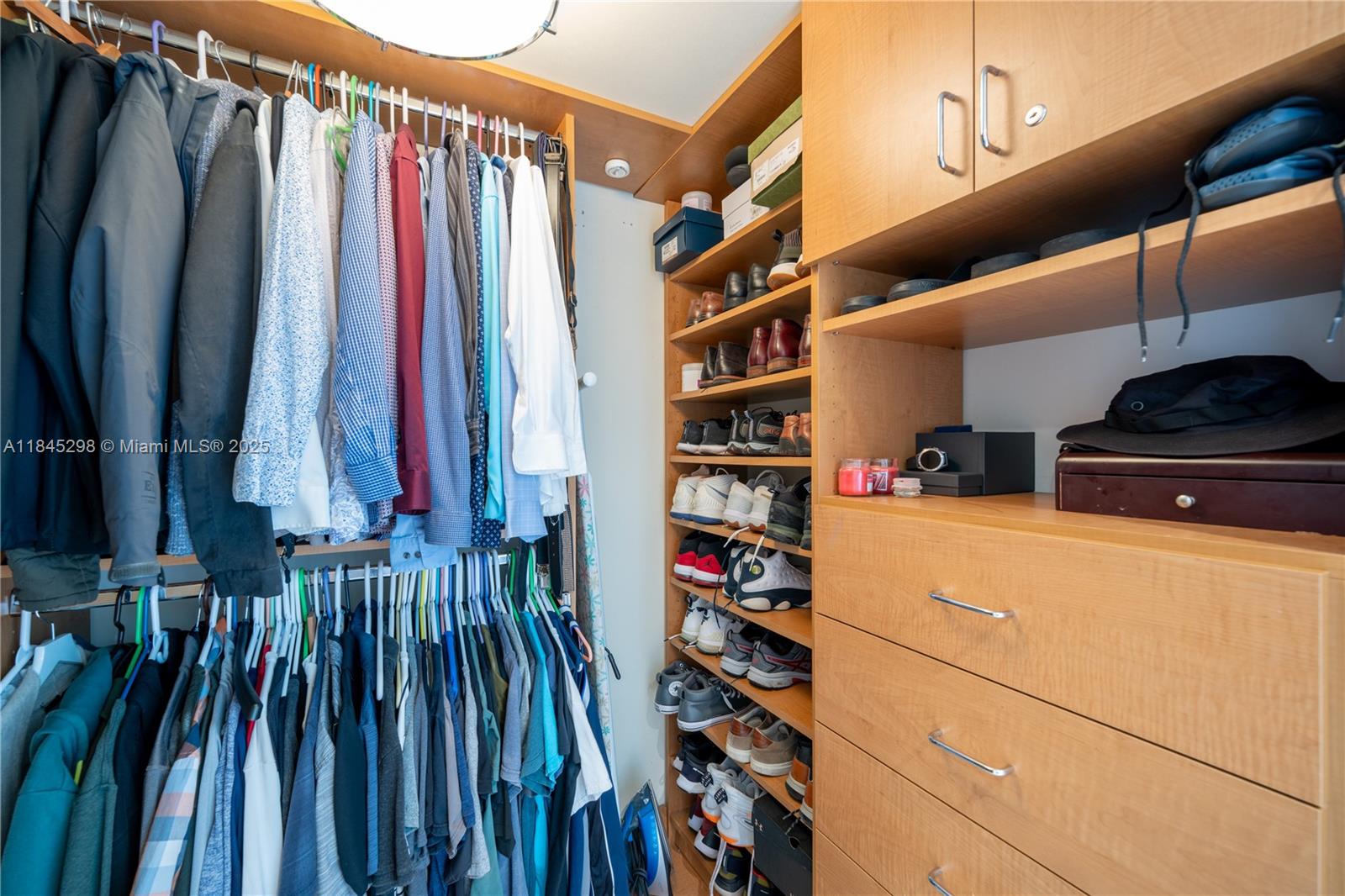 THE GRANDVIEW CONDO - Residential