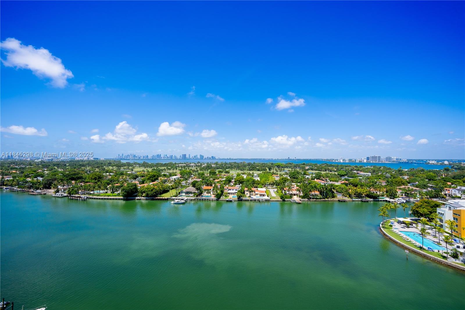 5900 Collins Ave 1701