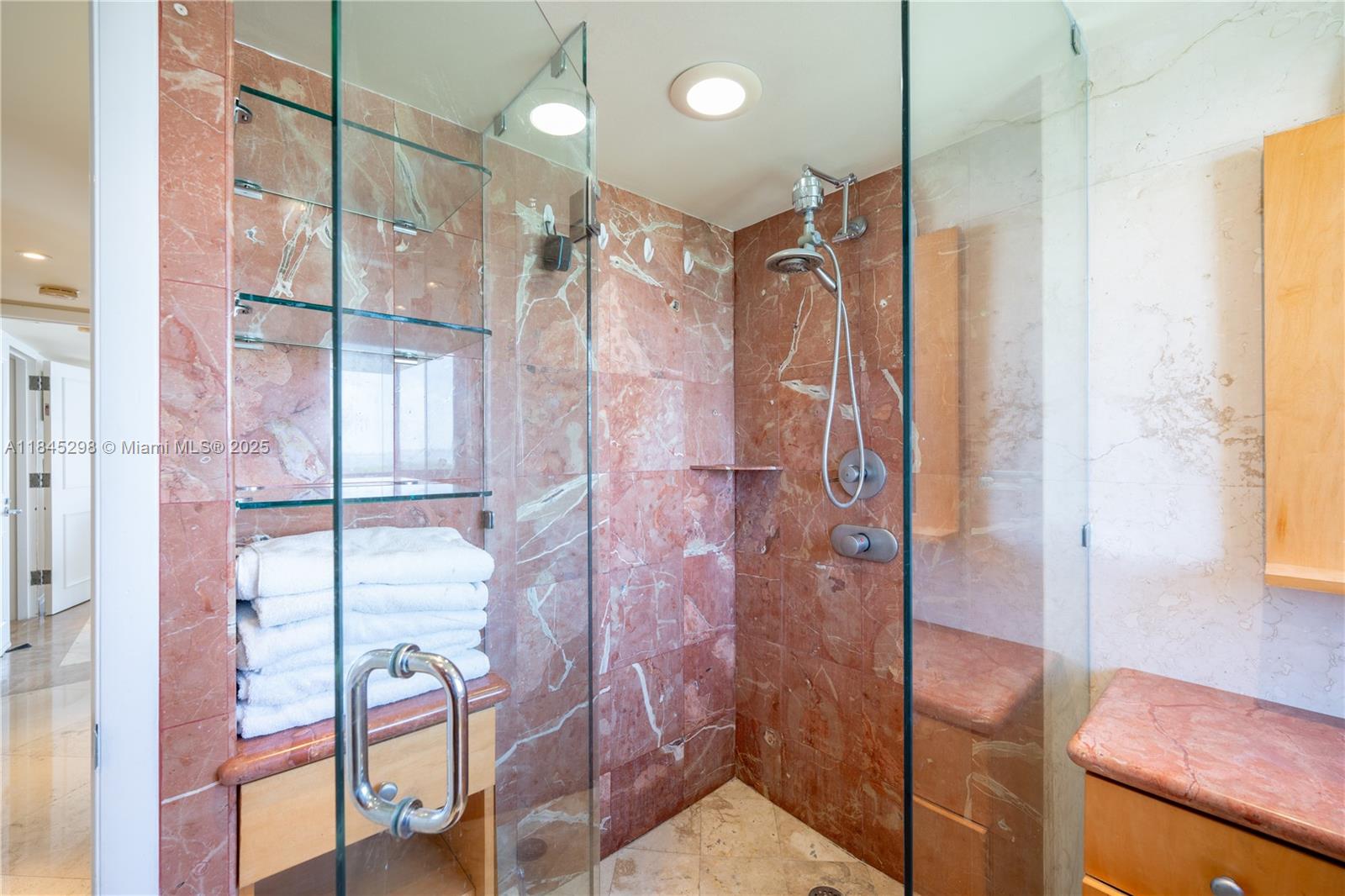 THE GRANDVIEW CONDO - Residential