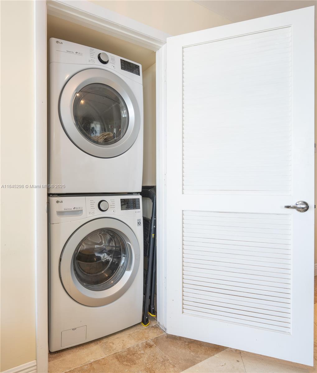 THE GRANDVIEW CONDO - Residential