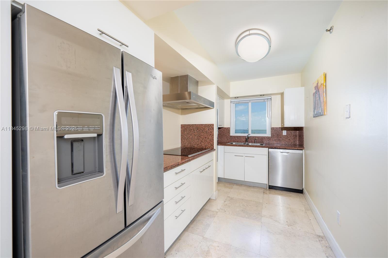 THE GRANDVIEW CONDO - Residential