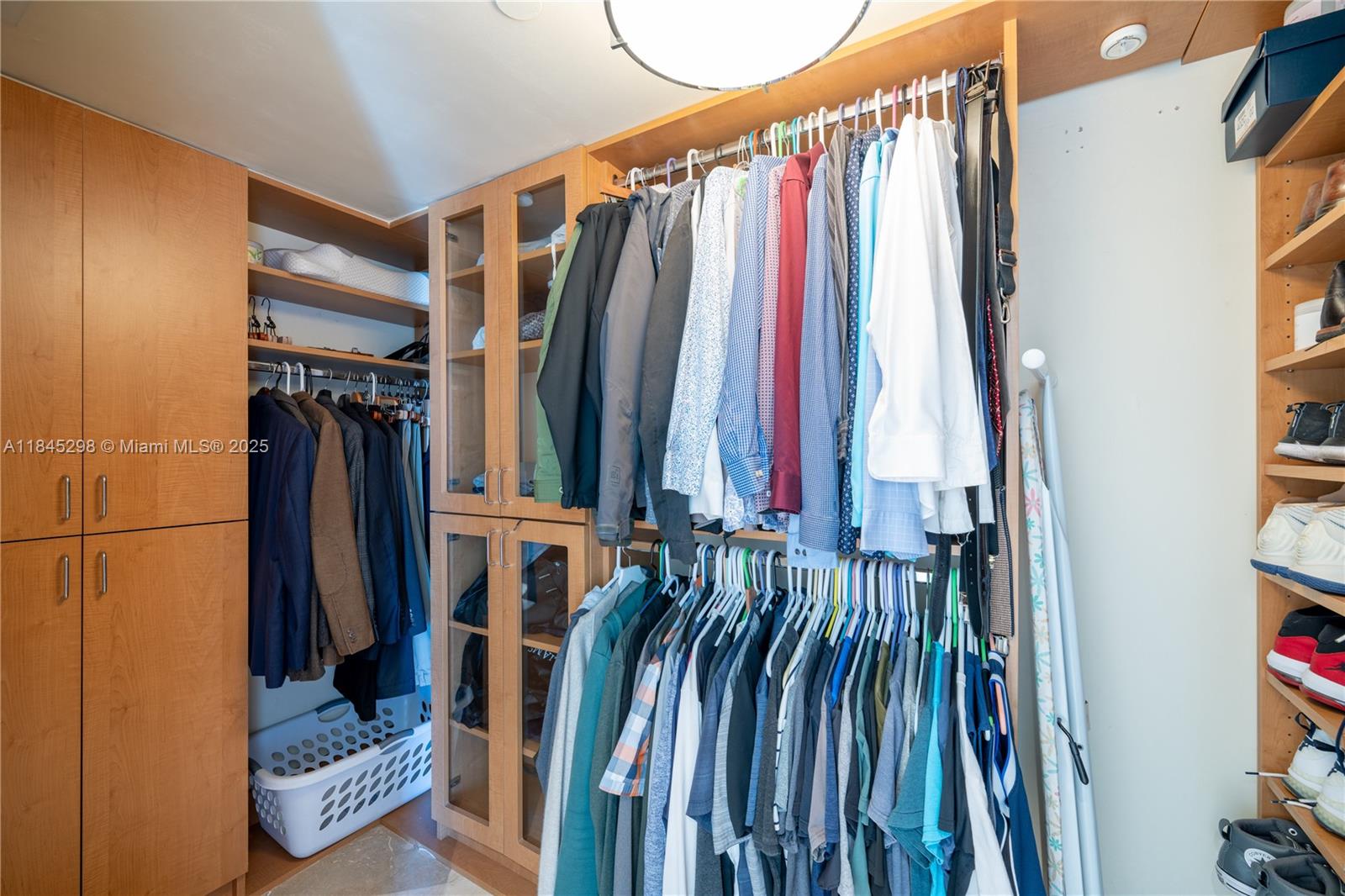 THE GRANDVIEW CONDO - Residential