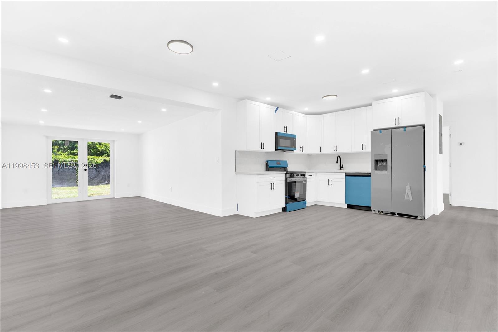 RICHMOND HEIGHTS - Residential