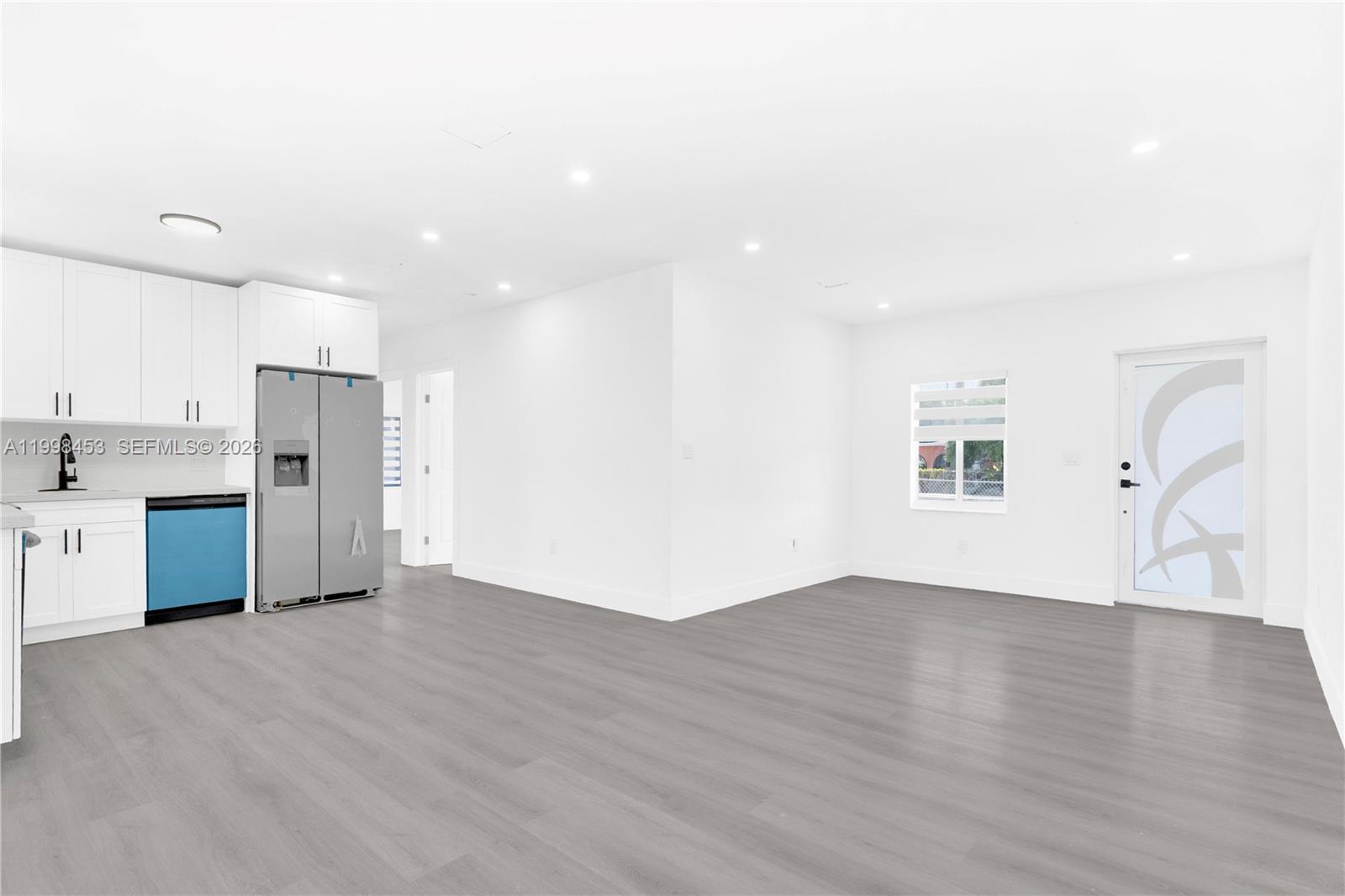 RICHMOND HEIGHTS - Residential