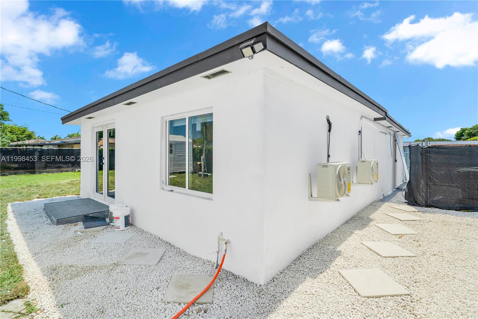 RICHMOND HEIGHTS - Residential
