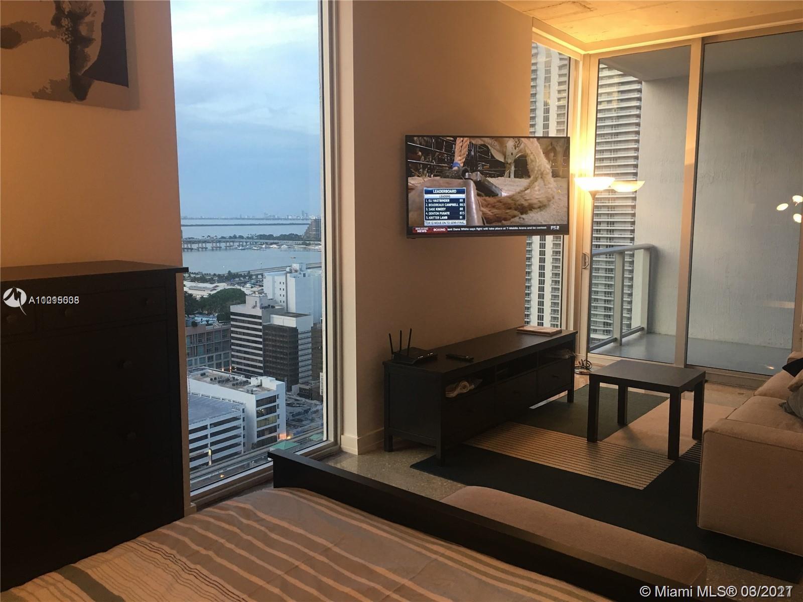 CENTRO CONDO - Residential Lease