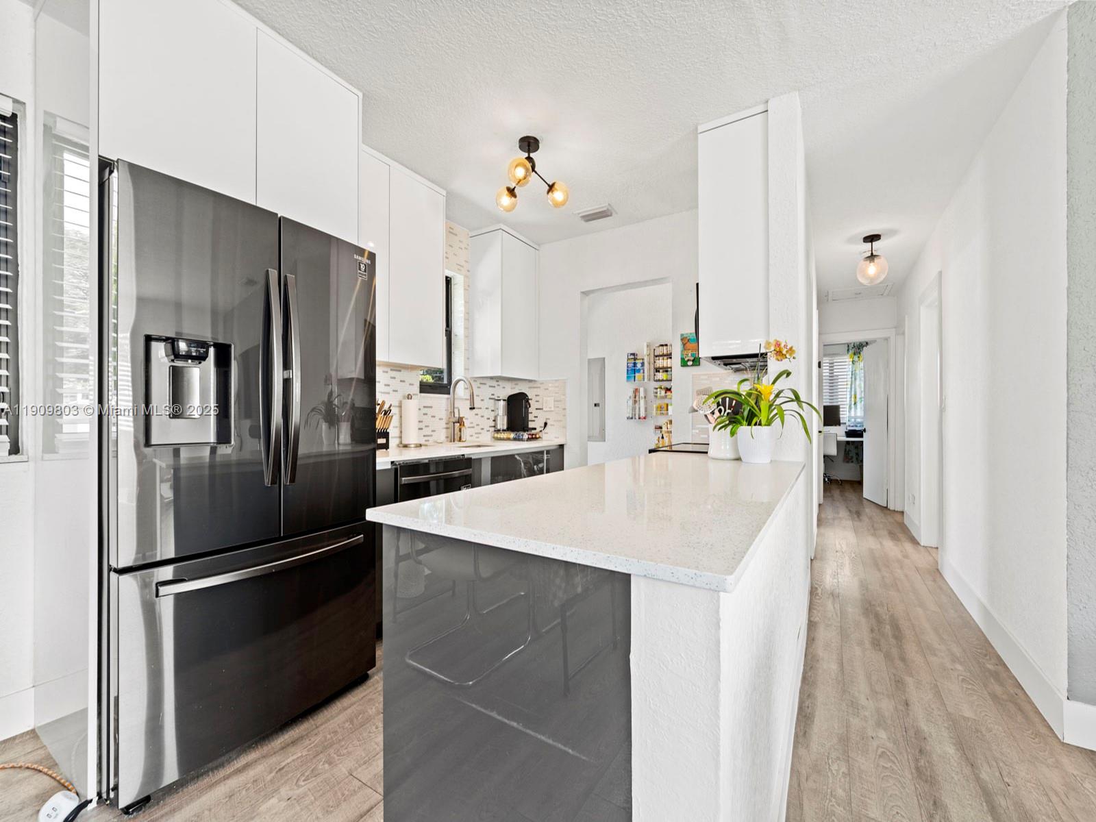 JILLSHAR-DARRYLCAR - Residential