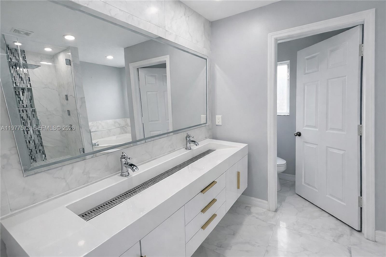 PELICAN BAY AT OLD CUTLER - Residential