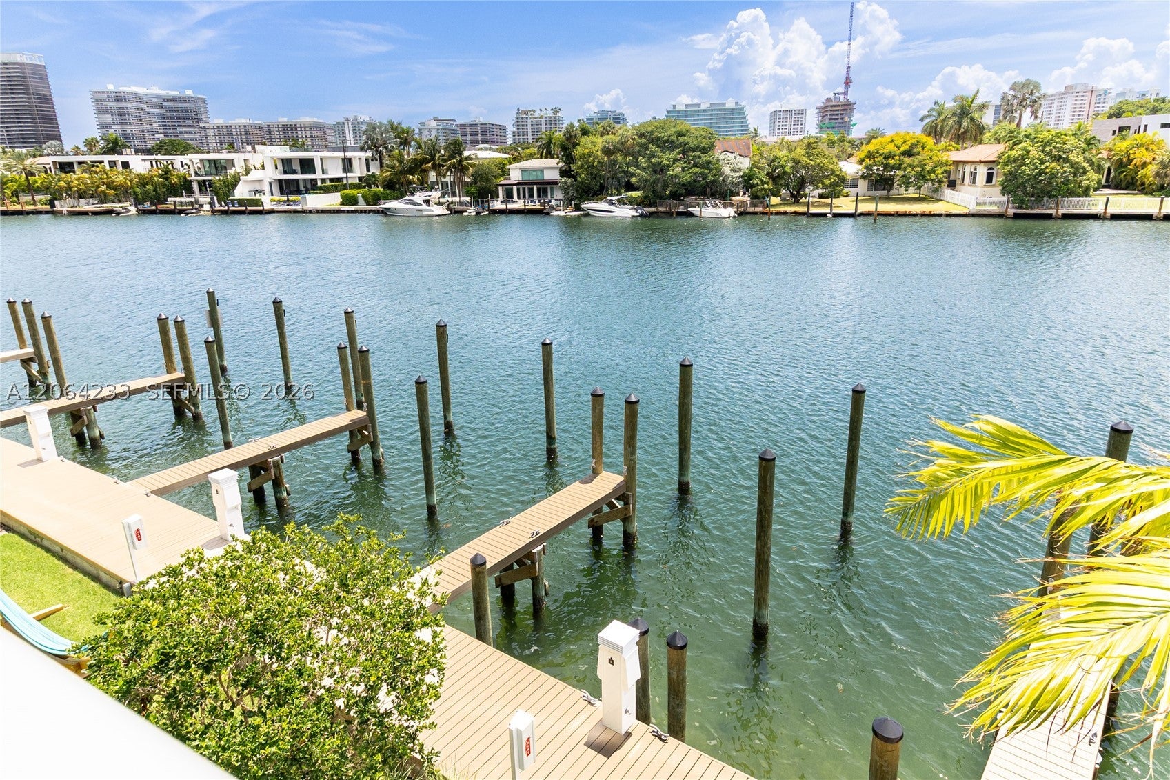 9221 E Bay Harbor Drive 307
