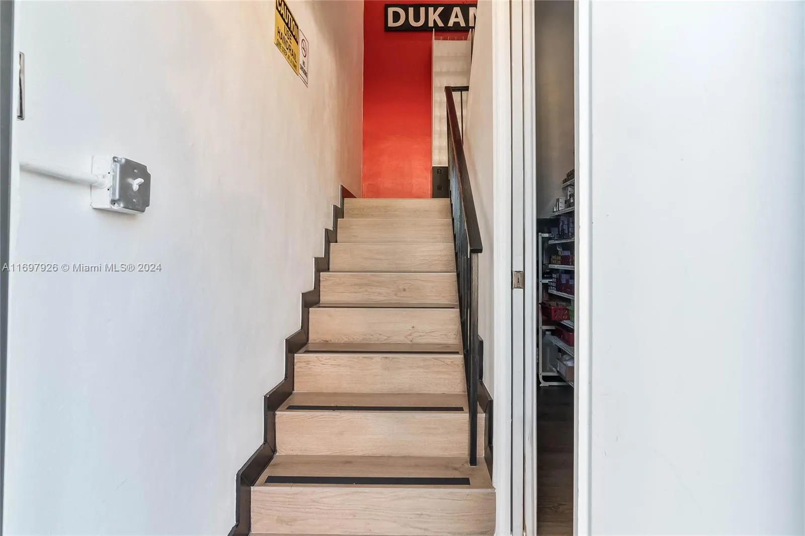 Miami, Florida 33155, United States, ,Commercial,Active,31013